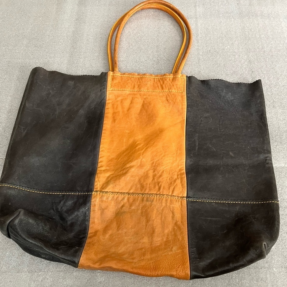 Banana Republic Black Tan Colorblock Leather Tote no lined